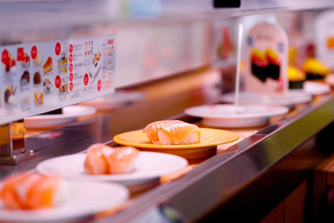 The Ultimate Guide to Conveyor Belt Sushi: Kaitenzushi and Sushi Trains in Japan