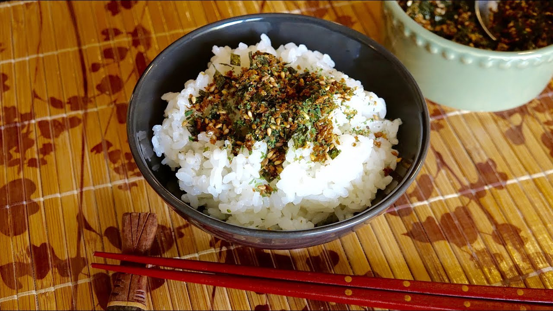 What does Furikake taste like?