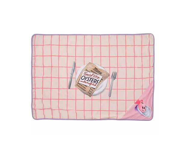 Disney Young Oyster Cool Blanket in Pouch